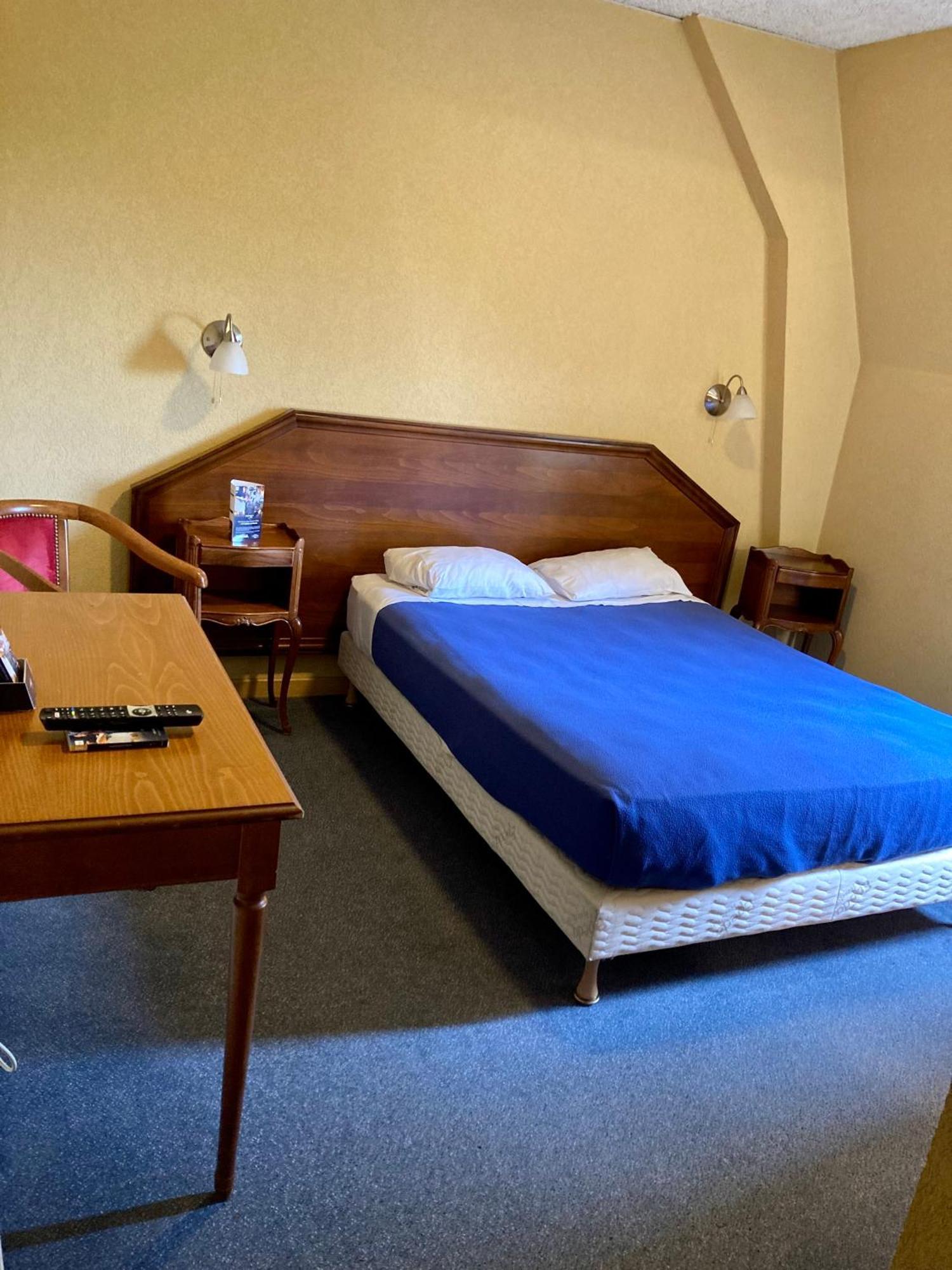 Hotel De Champagne Сен-Дизье Экстерьер фото