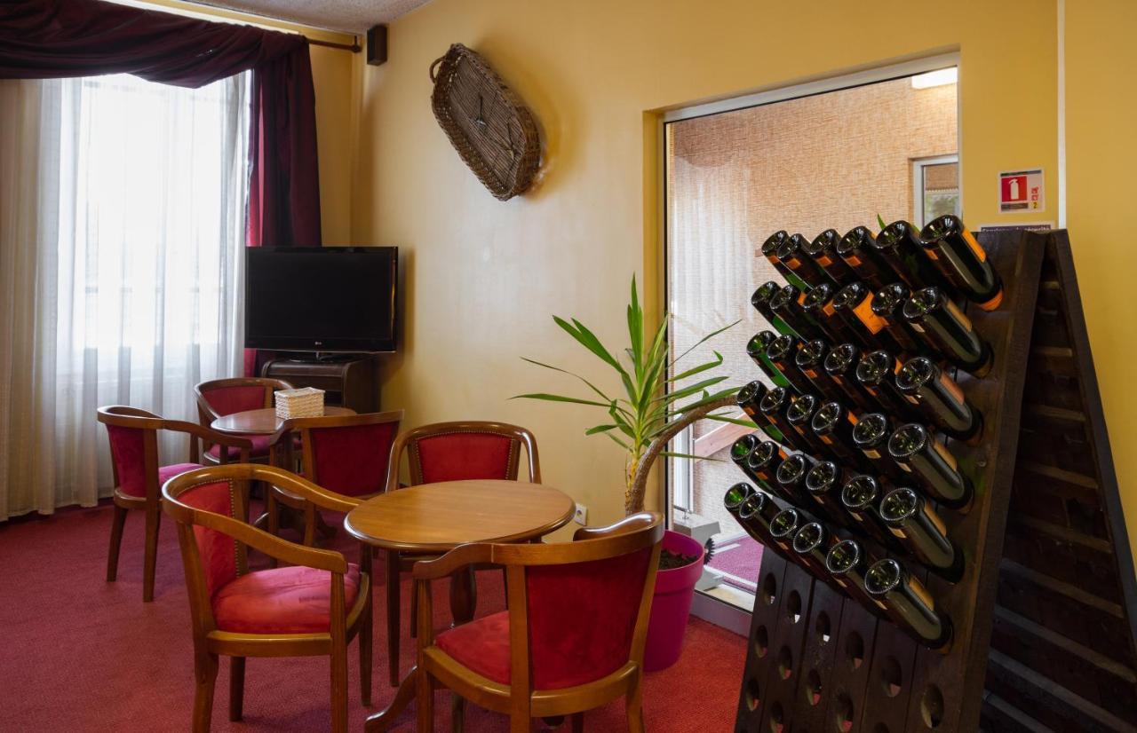 Hotel De Champagne Сен-Дизье Экстерьер фото